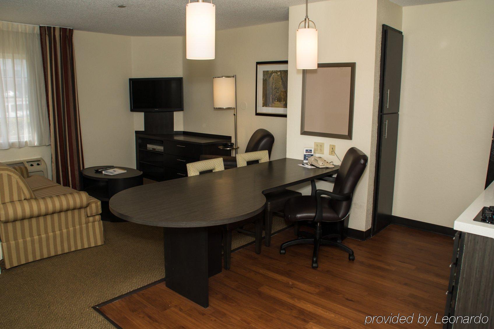 Sonesta Simply Suites Birmingham Хувър Екстериор снимка