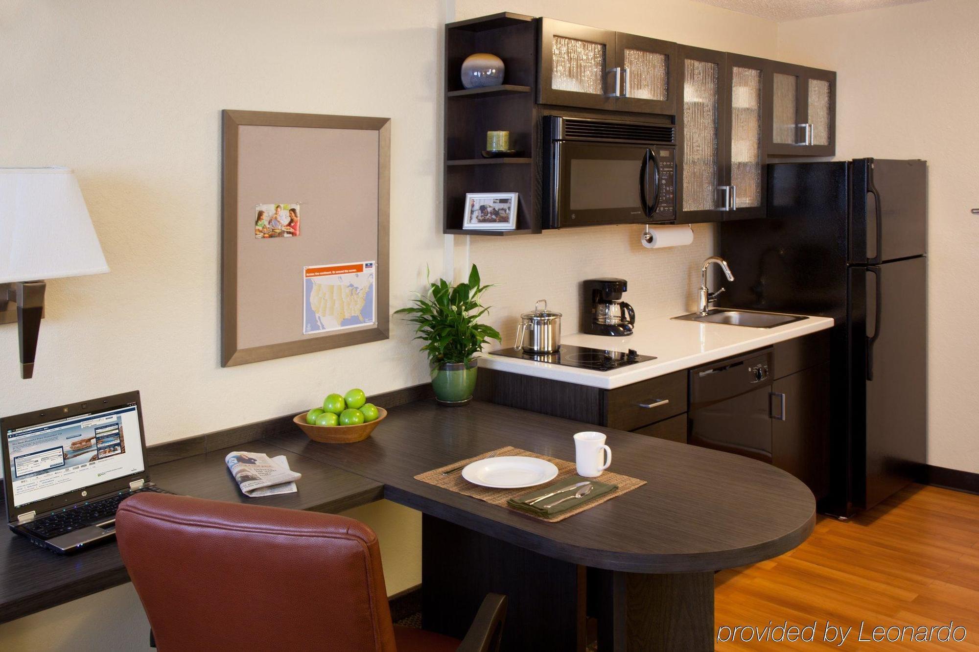 Sonesta Simply Suites Birmingham Хувър Екстериор снимка