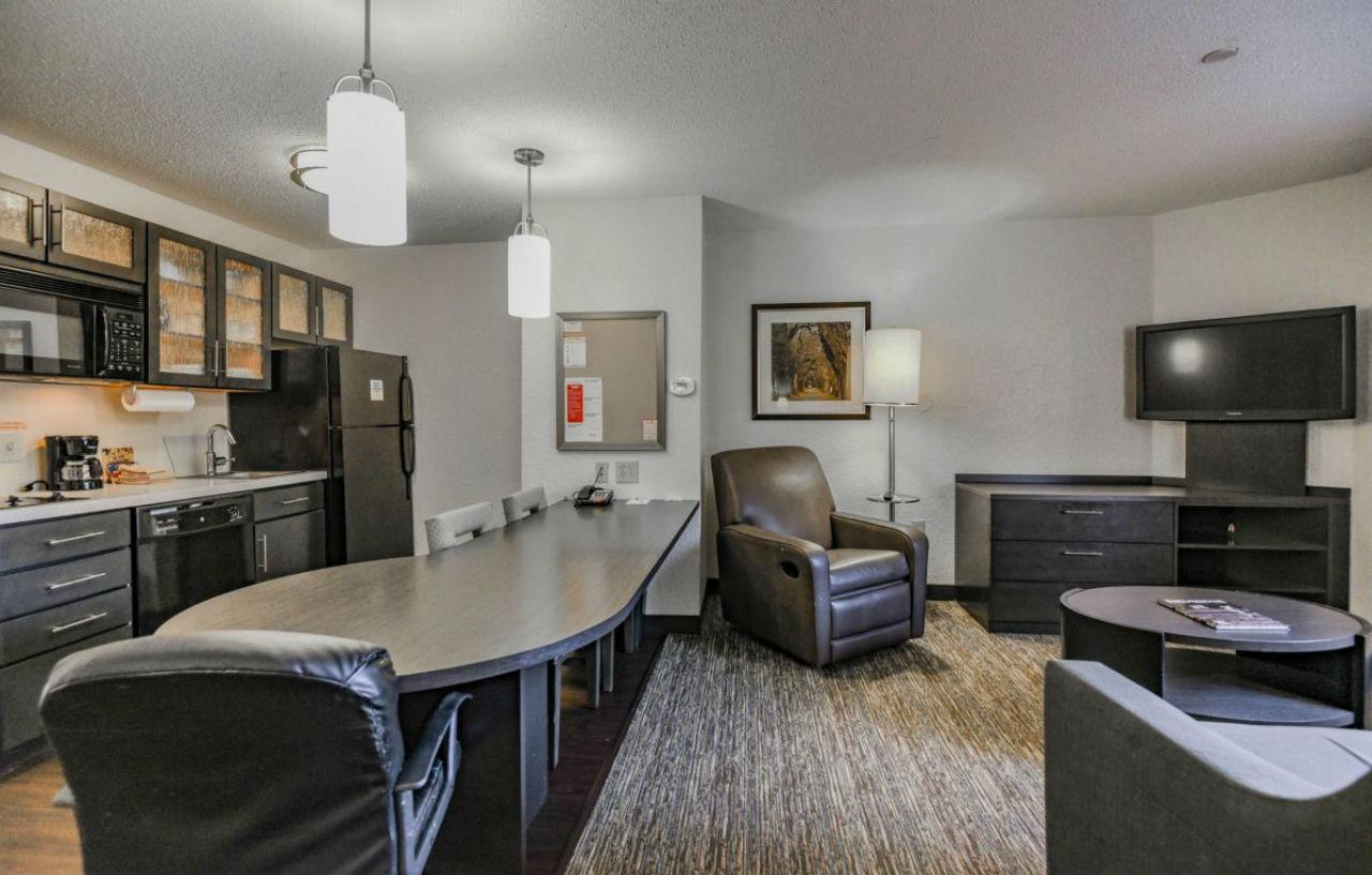 Sonesta Simply Suites Birmingham Хувър Екстериор снимка